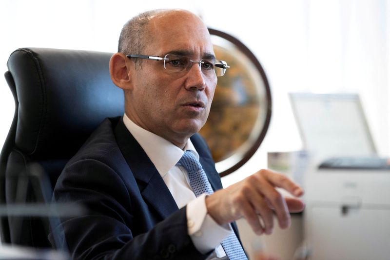 In the midst of market turmoil, the head of the Bank of Israel called a stability group --
