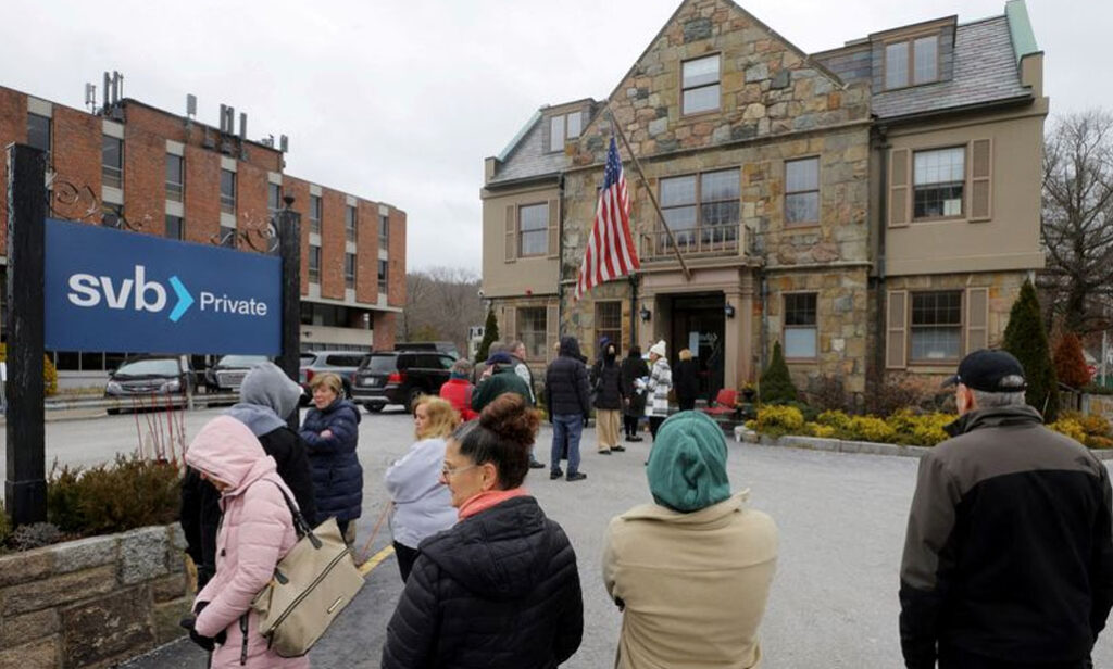 U.S. Banks Hit by Stock Rout Might Need to Seek Partners, Analysis Suggests