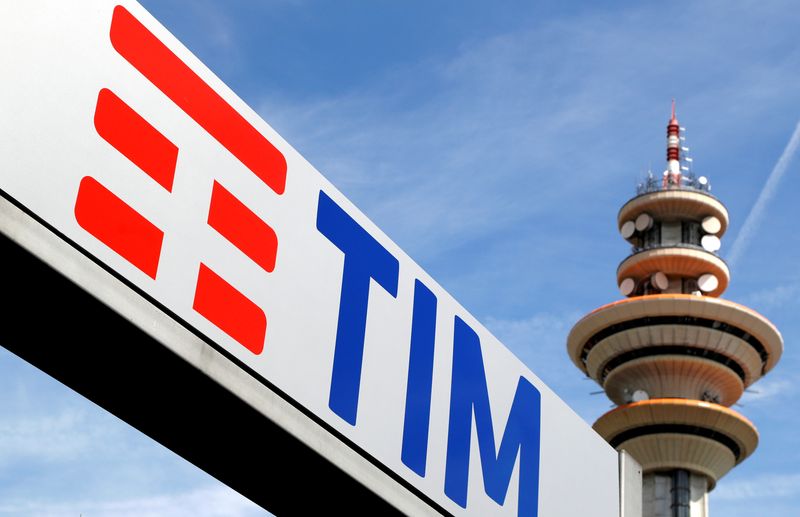 Telecom Italia boosted by rival offer for landline grid