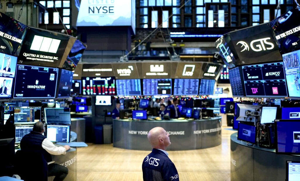 What's Affecting the Markets: JOLTS Survey, Rate Hike Pause, and Trump Arraignment