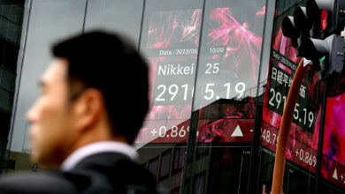 Japanese stocks ended the trading session on a positive note, with the Nikkei 225 index recording a 0.77% increase.