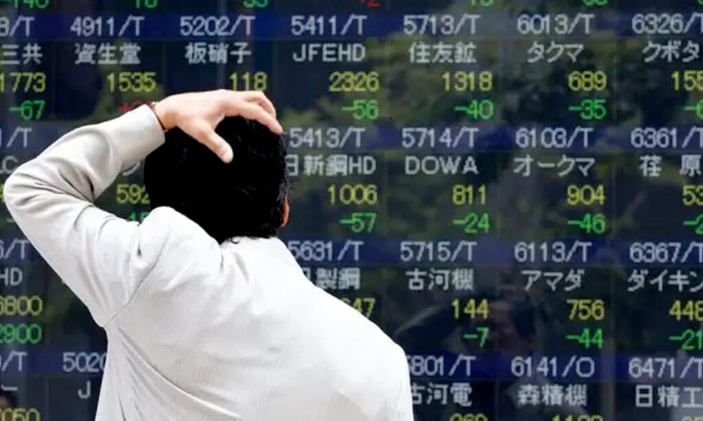 Mixed Japan earnings and concerns over Chinese deflation lead to fluctuation in Asian stocks