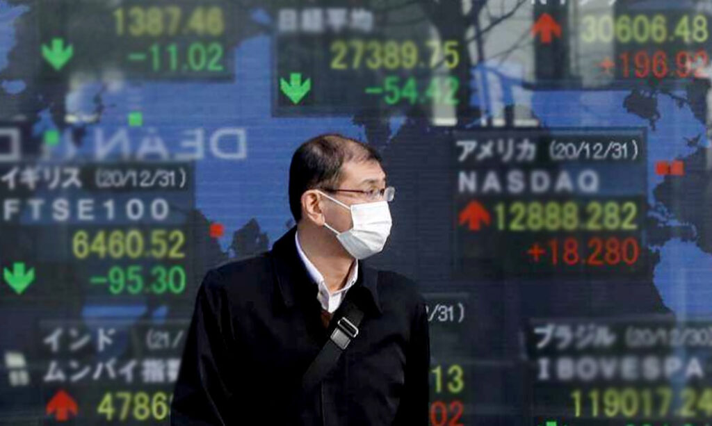 Tech Stocks Lift Global Shares, Dollar Edges Lower Ahead of Inflation Data